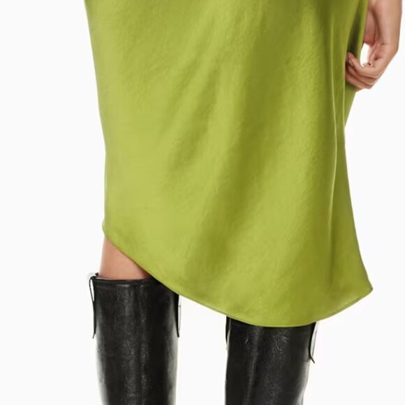 Dress - Picture 5 of 10